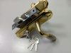 Замок врез. с руч. APS S3048-07 SN/GP никель/золото 3англ.кл./верт. пр. риг. ЗЩ перф. (КТ) (30шт)